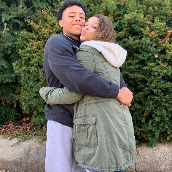 Meet your Posher, Elexis & Jacob - Picture 3 of 3